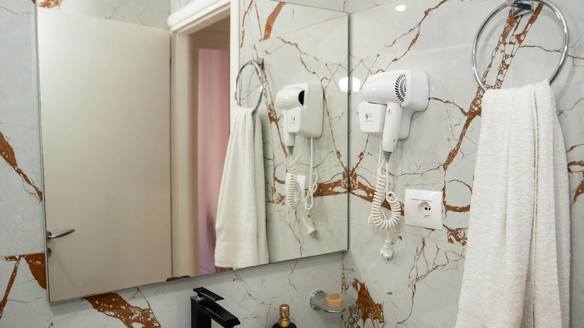 Olivia Apartment Sarande