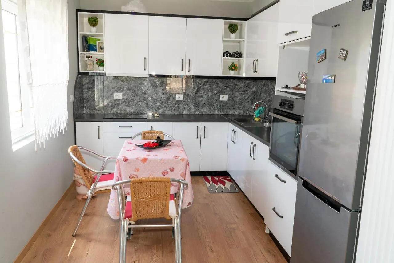 Olivia Apartment Sarande