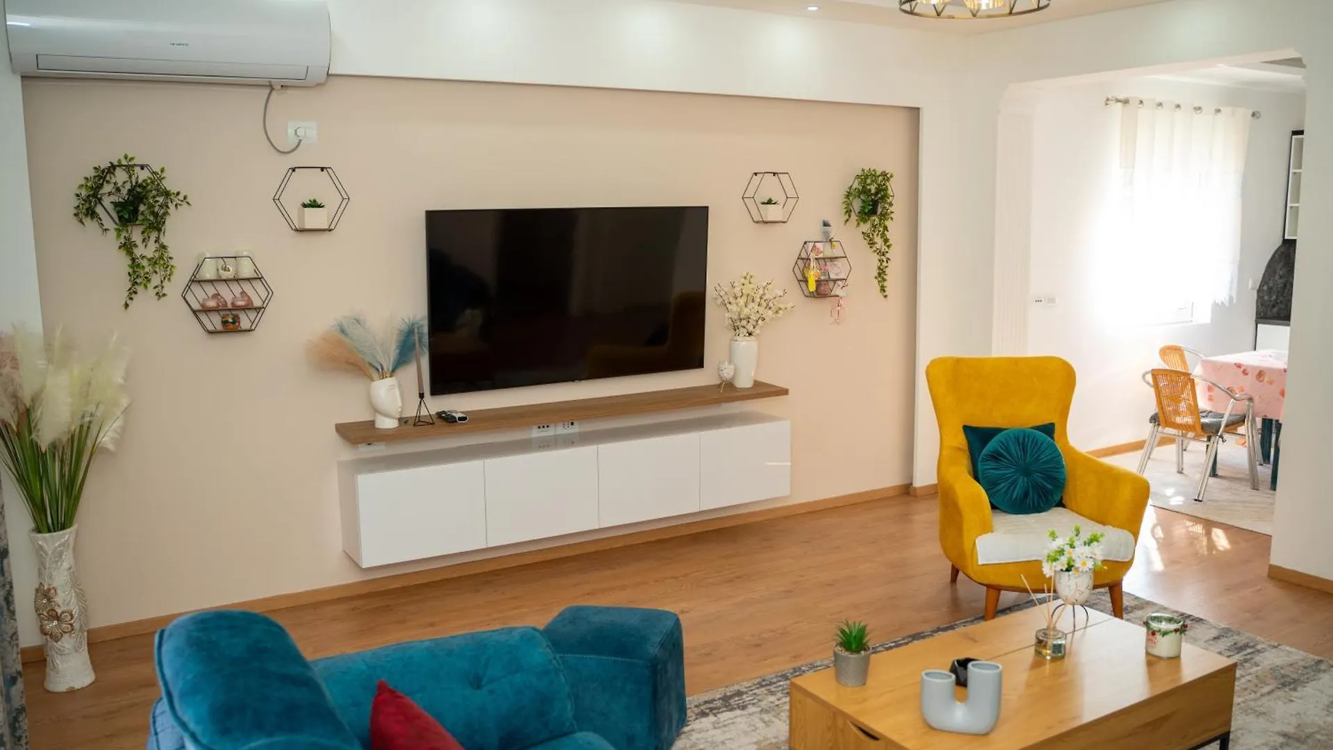 Olivia Apartment Sarande