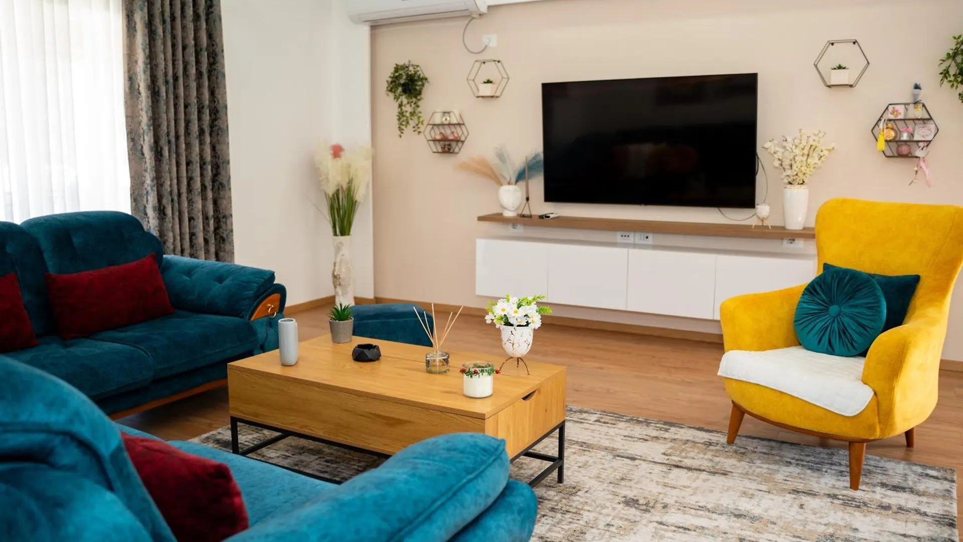 Olivia Apartment Sarande