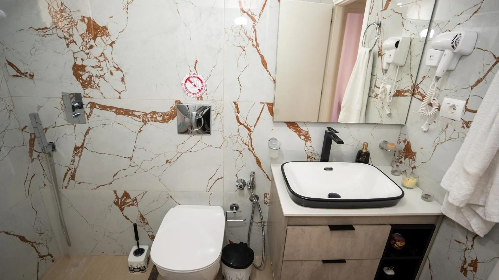 Olivia Apartment Sarande
